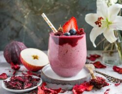 berry hibiscus fizz mocktail made for you to see